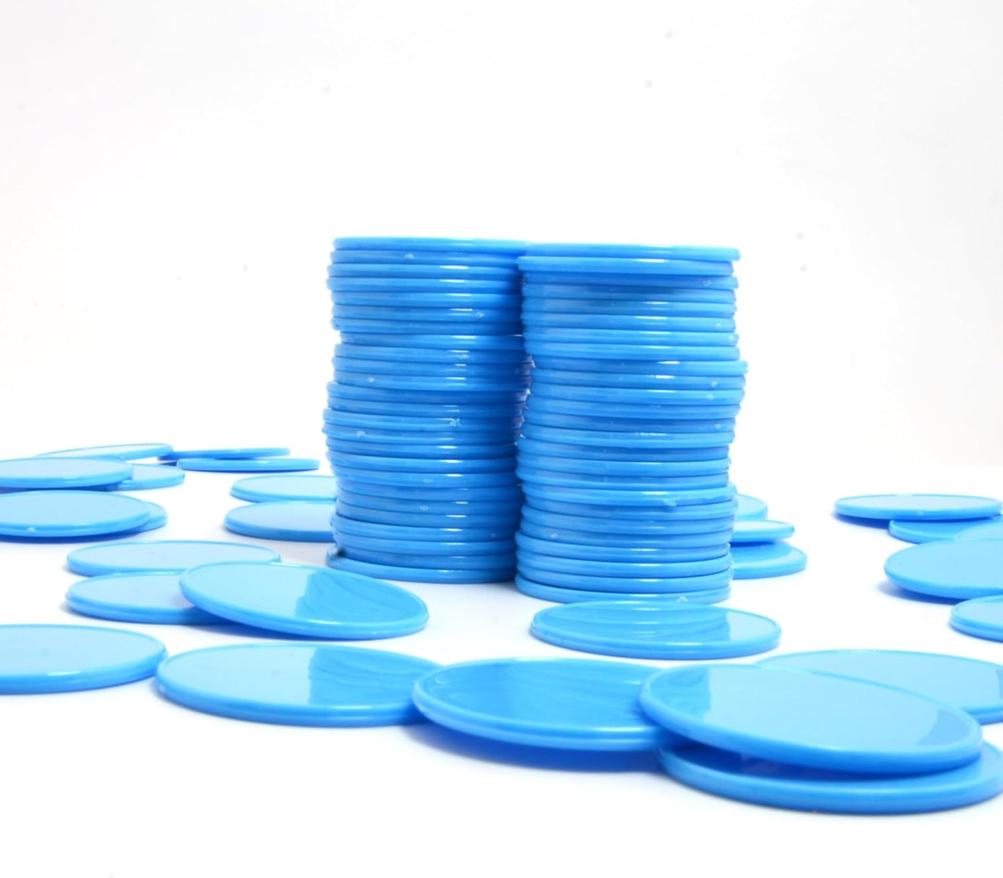Smartdealspro 100pcs 32mm/1.26 Inch Opaque Plastic Learning Counters Disks Mini Poker Chips Game Tokens with Storage Box (Red)