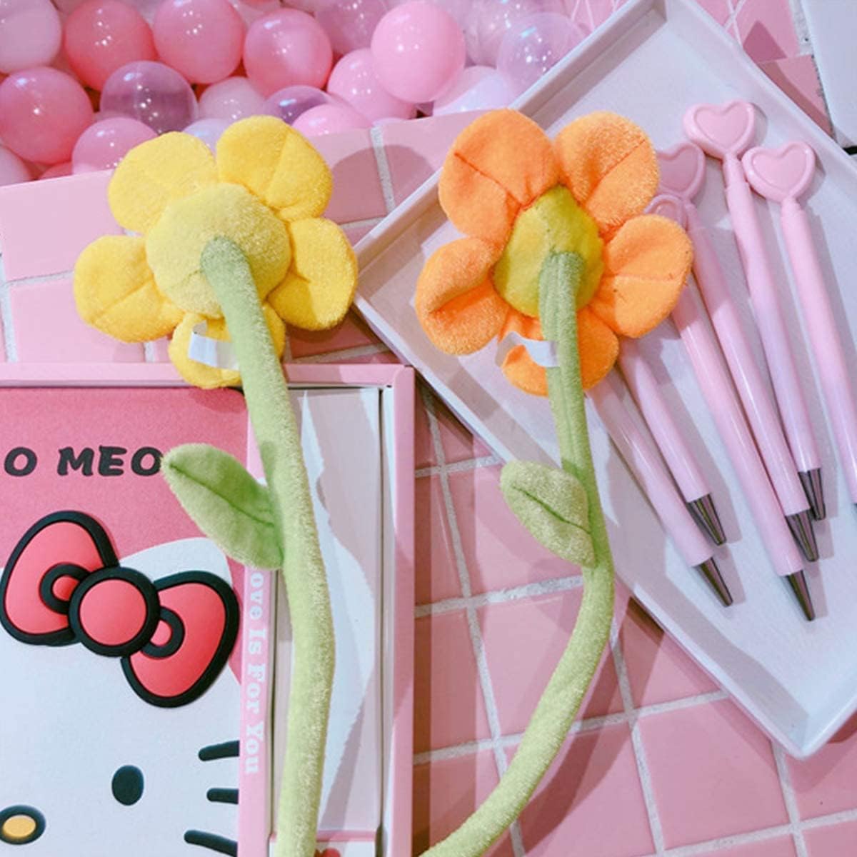 8PCS Artificial Plush Flower Bendable Curtain Buckle Tiebacks Birthday Wedding Party Durable Plush Daisy Flower Bouquet with Happy Smiley Face Gift for Kids Baby Girl Toddlers