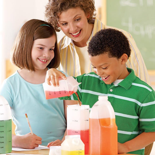 Learning Resources Gallon Measurement Set - Volume Measuring Science Kit, STEM Projects, Chemistry Accessories, Classroom Must Haves, Teacher and Student Supplies, Back-to-School Tools