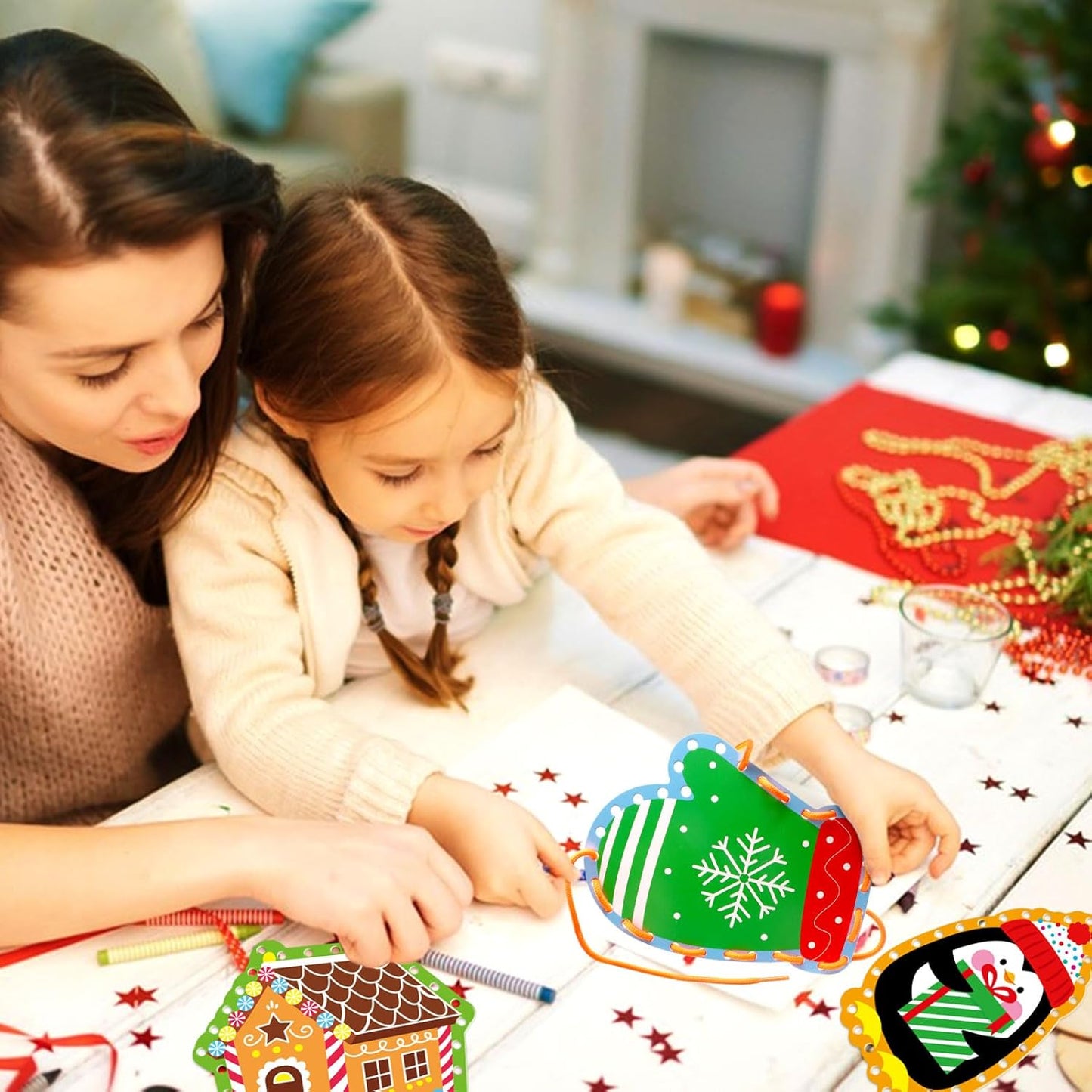 Winter Animal Lacing Cards 12 Packs Sewing Kits for Kids Christmas Cardboard Sewing Cards Lacing Games for Developing Imagination School Learning Activity Supplies Christmas Holiday Party Decorations