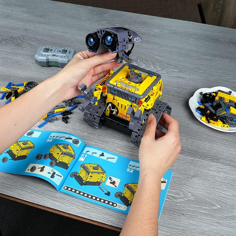 HOGOKIDS Robot Building Toys for Kids - 5 in 1 Remote & APP Controlled Building Set | RC Wall/Engineer Robot/Mech Dinosaur STEM Toys for Boys Girls Age 6 7 8 9 10 11 12+ Year Old (520 Pcs)