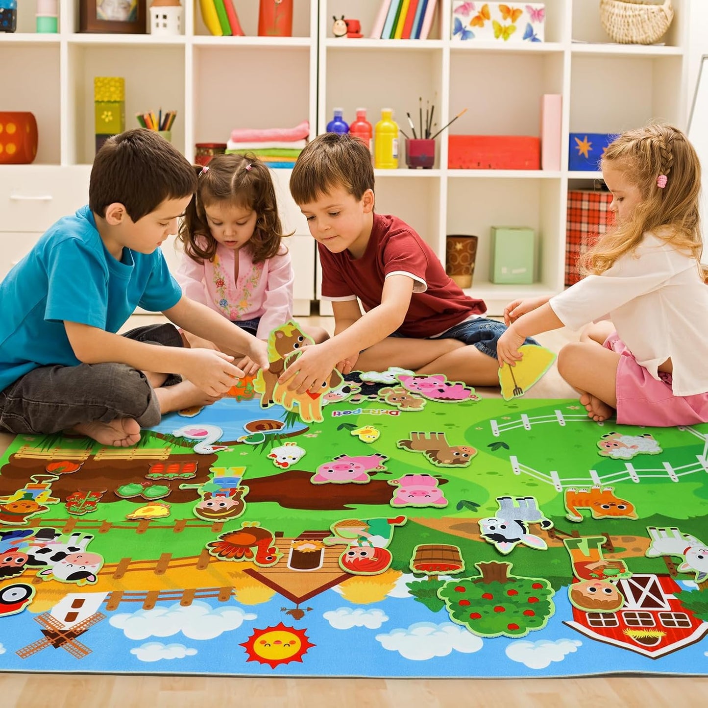Dr.Rapeti Farm Animals Felt Story Board Set 41PCS Preschool Farmhouse Barnyard Theme Busy Board Story Set Storytelling Early Learning Interactive Play Kit Wall Hanging for Toddlers Kids Children 4+