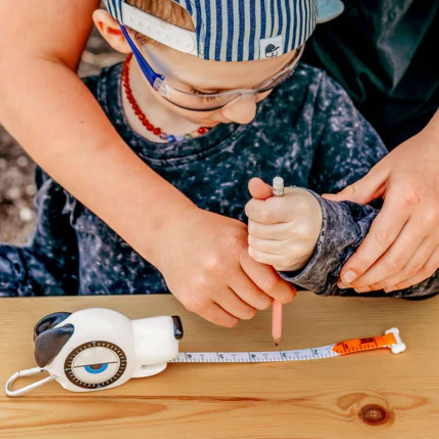 Handy Famm Roscoe the Dog 4-in-1 Kids Tape Measure with Adjustable Level Eye, Angle Finder & Eraser Ears – Montessori STEM Educational Toy for Children Ages 3+, Real Measuring Tool for Learning