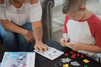 Erector Set STEM Educational Kit | Construction Set for Boys & Girls | Metal Erector Set | Building Kit for Boys Age 8–12 | 236-Piece Engineering Toy
