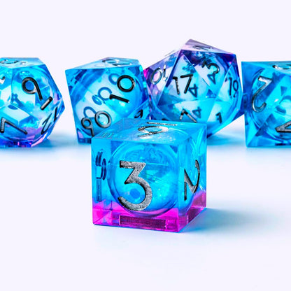 Liquid Core DND Dice Set, 7pcs Sharp Edge Dice for Role Playing Dungeons and Dragons Ttrpg with Gift Box, Handmade Resin D&D Dice RPG Role Playing Games Dice Set(Blue Gold)