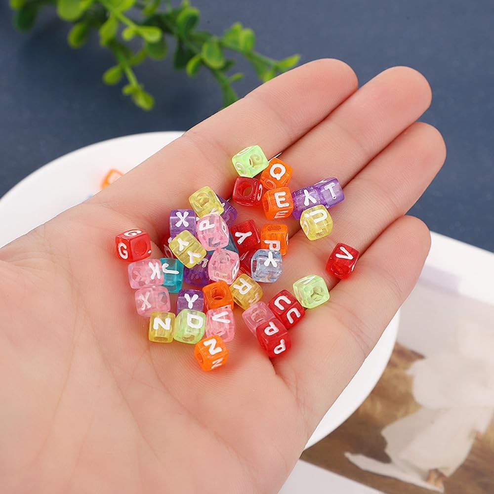 DAHI 400PCS Cube Letter Beads 8mm Alphabet Bead Colorful A-Z Acrylic Letter Beads for Jewelry Making (Color White 8x8mm)