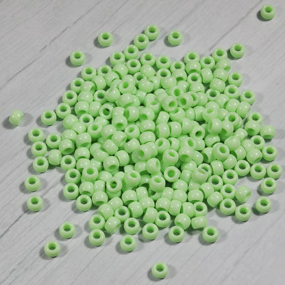 Bala&Fillic 6x9mm Army Green Pony Beads with Smooth Surface 1000pcs Crayon Color Craft Beads (Army Green)