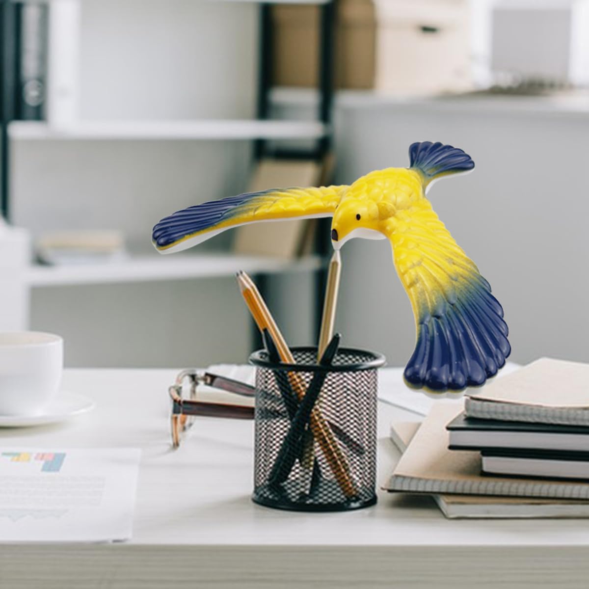 4PCS Balance Bird Gravity Bird with Pyramid Combination Physics Toy Physical Science Adults Office Desktop for Science Lovers Children and Teachers of All Ages