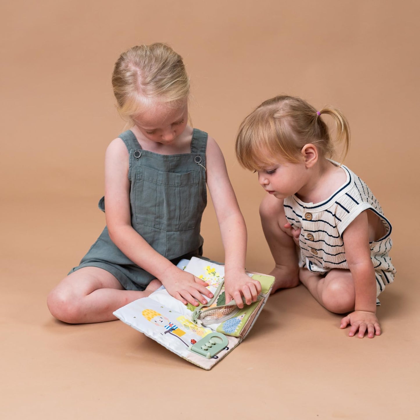 Taf Toys Busy Book for Toddlers 1-3, Montessori Quiet Activity Book with 15 Activities - Opposites Concepts - Ideal Toddler Busy Book for 1 Year Old - Boy Toys Girl Birthday Gift