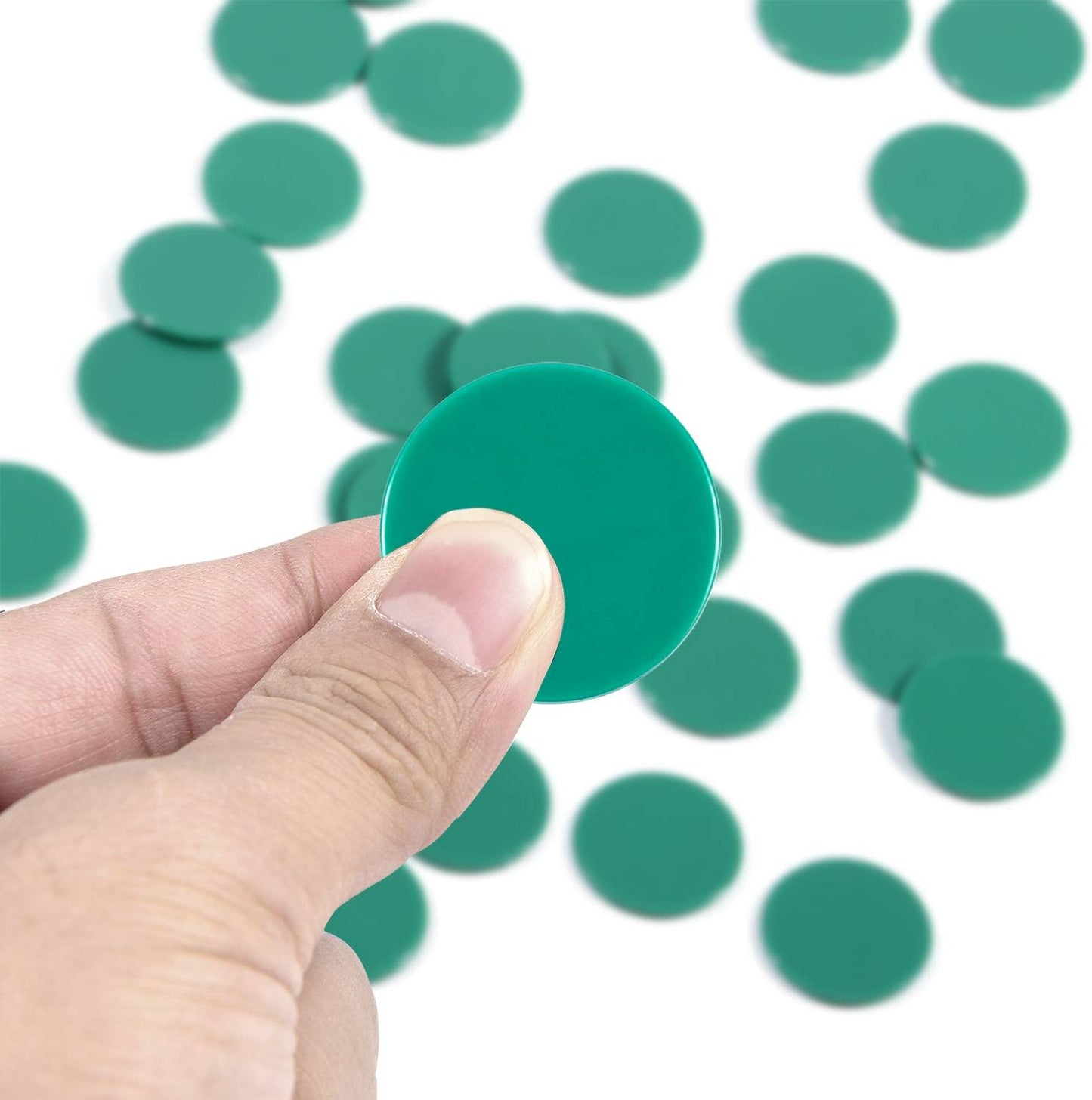 Coopay 300 Pieces Plastic Learning Counters Disks Bingo Chip Counting Discs Markers for Math Practice and Poker Chips Game Tokens,1 Inch (Blue Style 1)