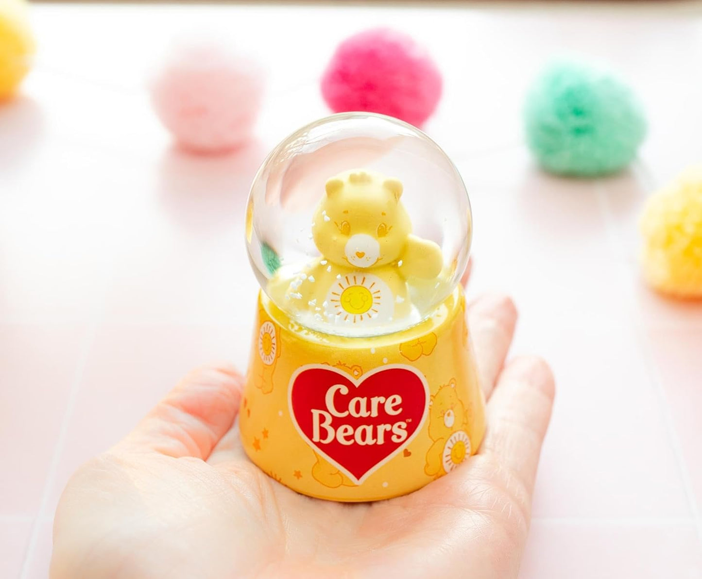 Silver Buffalo Disney Mickey and Friends Mini Light Up Snow Globe│Minnie Mouse│3.8 Inches Tall, 45mm (Small) - Colors A