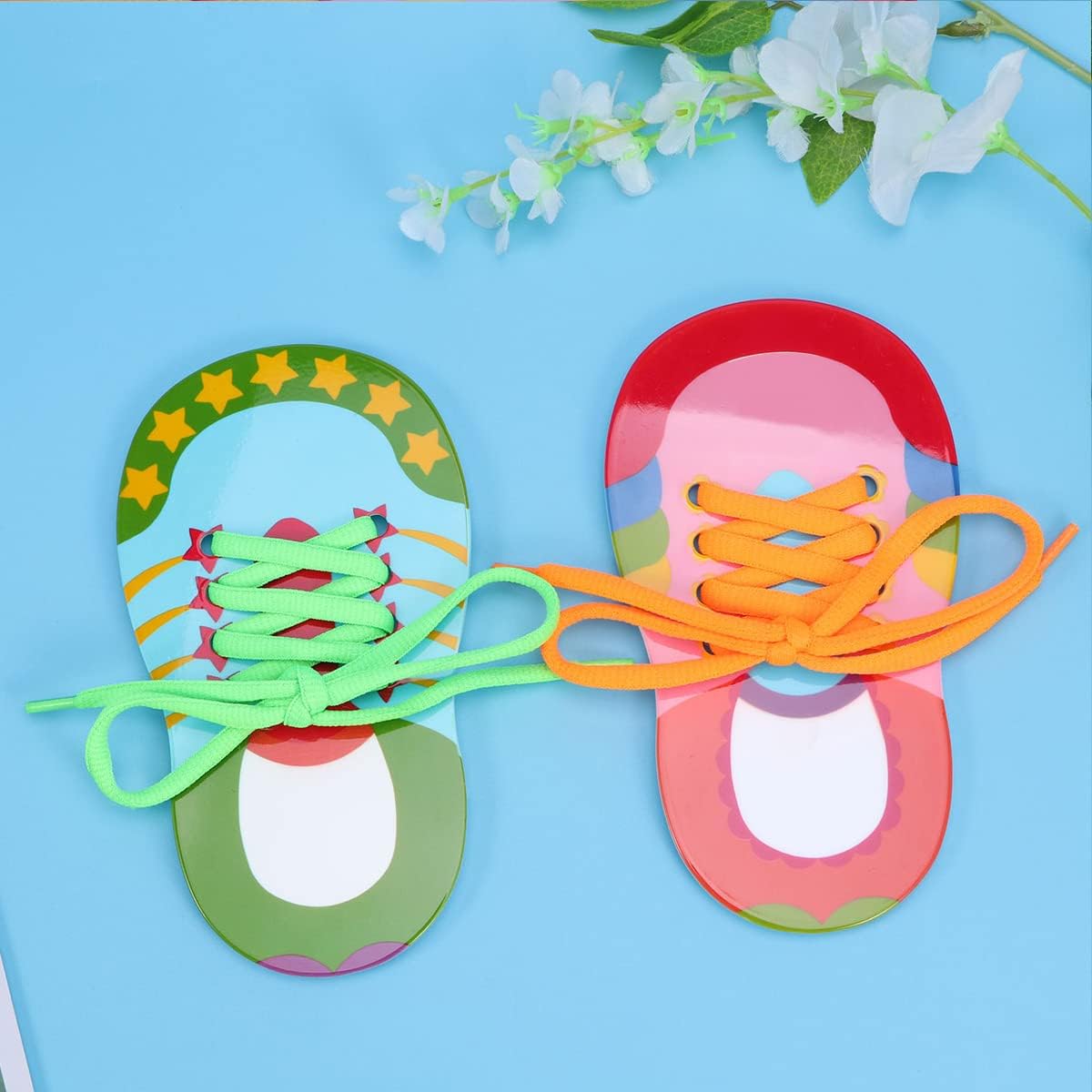 Toyvian Children Shoelace Threading Toy 2Pcs Toddler Lacing Shoes Educational Activity Early Learning Aid for Hand-Eye Coordination and Patience Development