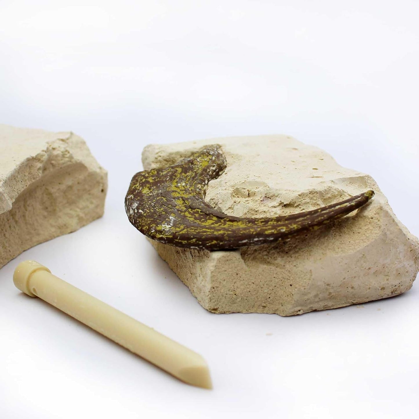 Safari Ltd. Dino Dexter Velociraptor Claw Excavation Kit - Realistic Dinosaur Dig Experience for Kids 6+