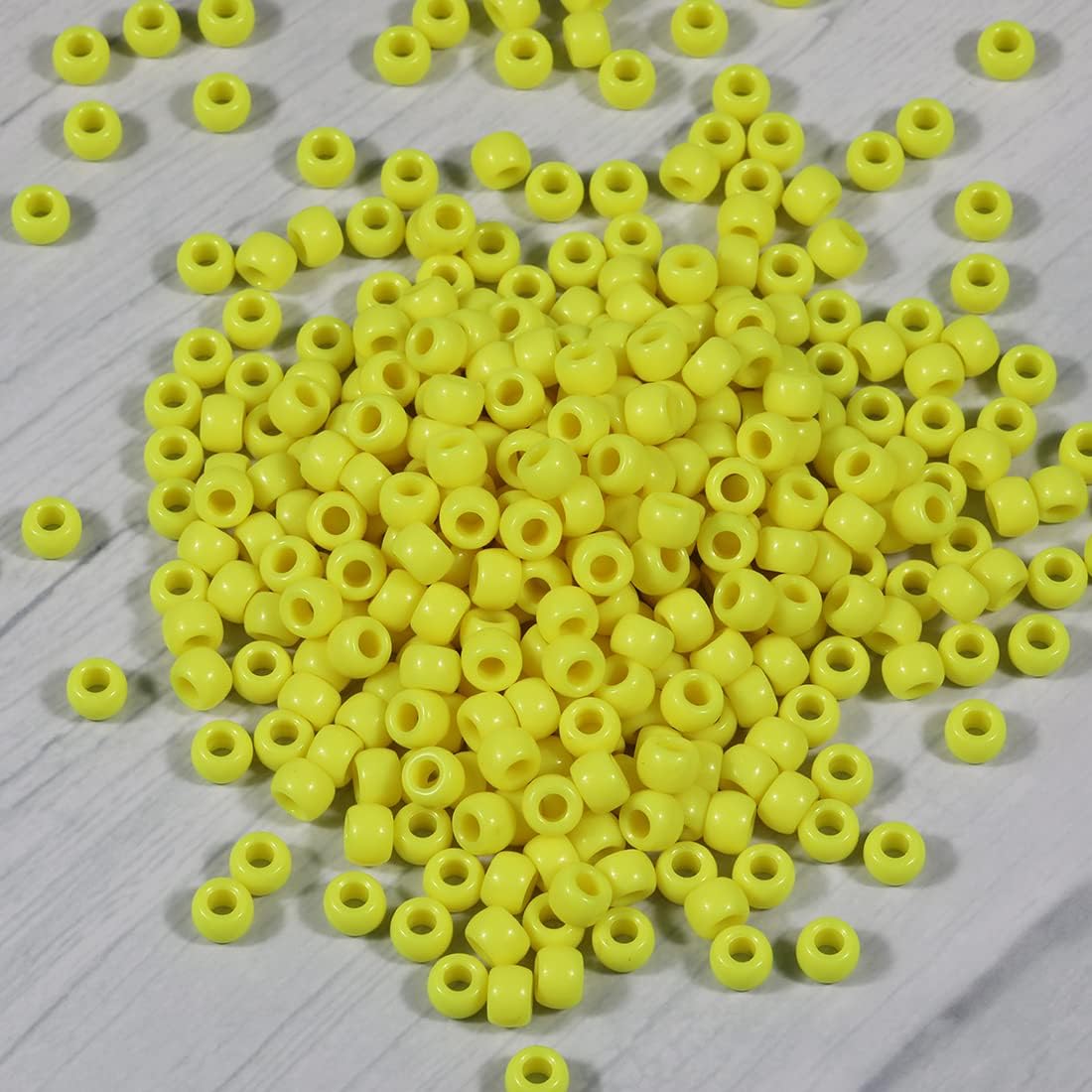 Bala&Fillic 6x9mm Army Green Pony Beads with Smooth Surface 1000pcs Crayon Color Craft Beads (Army Green)