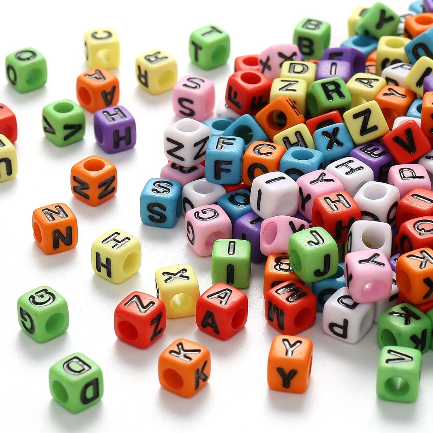 DAHI 400PCS Cube Letter Beads 8mm Alphabet Bead Colorful A-Z Acrylic Letter Beads for Jewelry Making (Color White 8x8mm)