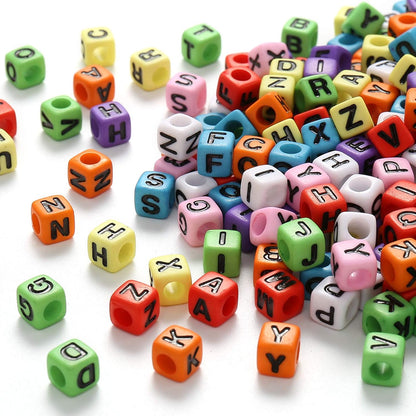 DAHI 400PCS Cube Letter Beads 8mm Alphabet Bead Colorful A-Z Acrylic Letter Beads for Jewelry Making (Color White 8x8mm)