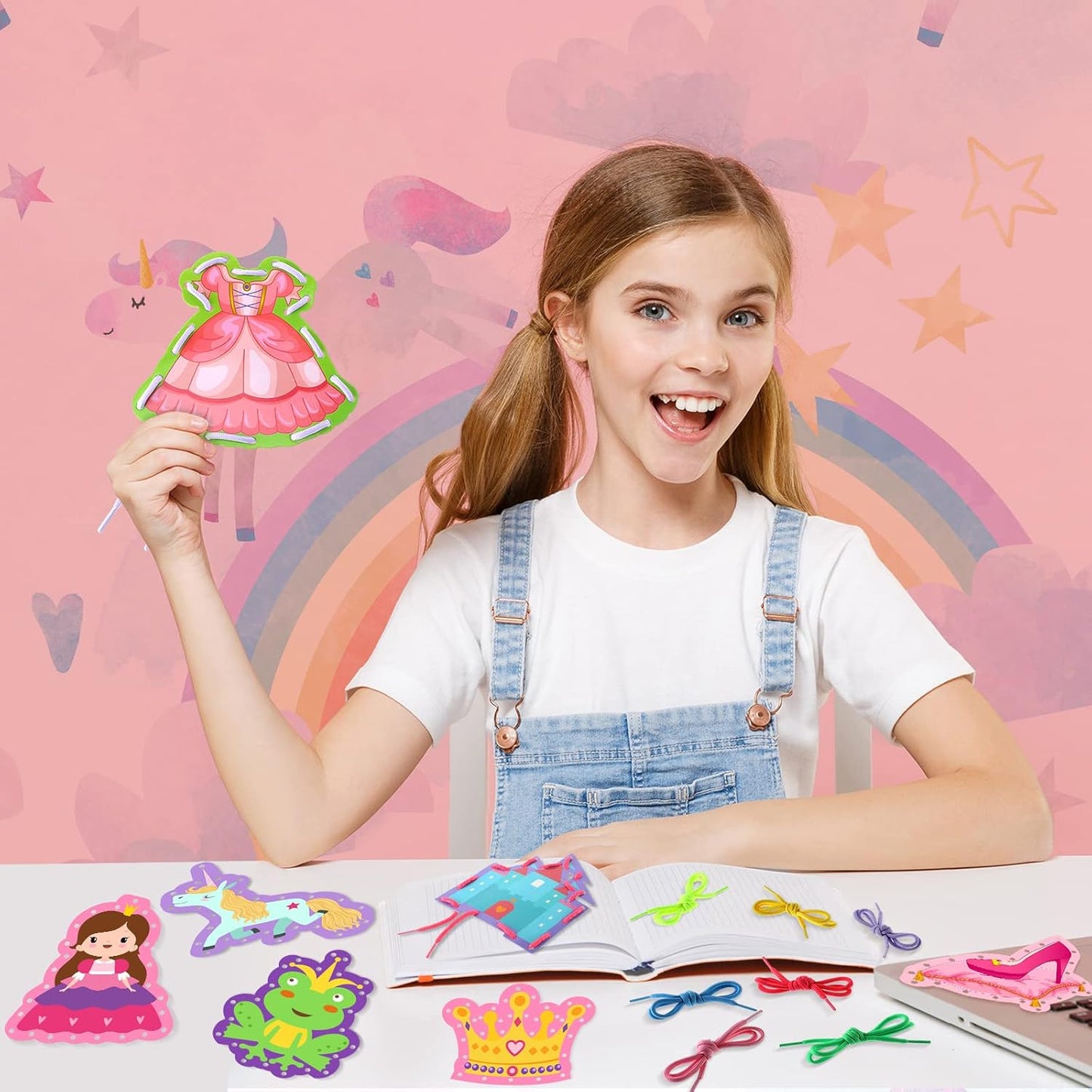 Zonon 8 Pieces Kids Lacing Cards Sewing Cards in 8 Patterns Lacing Games for Developing Imagination Education Supplies Children Sewing Game Favors (Princess, Castle Style)