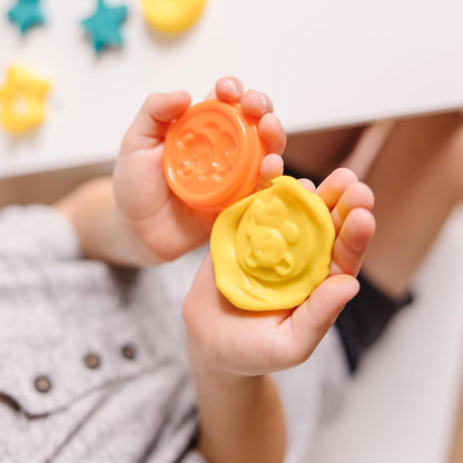 Melissa & Doug Created by Me! Cut, Sculpt, and Roll Modeling Dough Kit with 8 Tools and 4 Colors of Modeling Dough