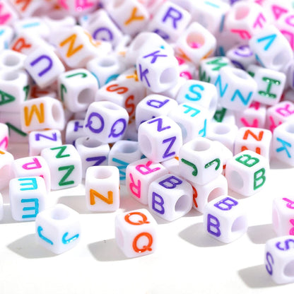 DAHI 400PCS Cube Letter Beads 8mm Alphabet Bead Colorful A-Z Acrylic Letter Beads for Jewelry Making (Color White 8x8mm)