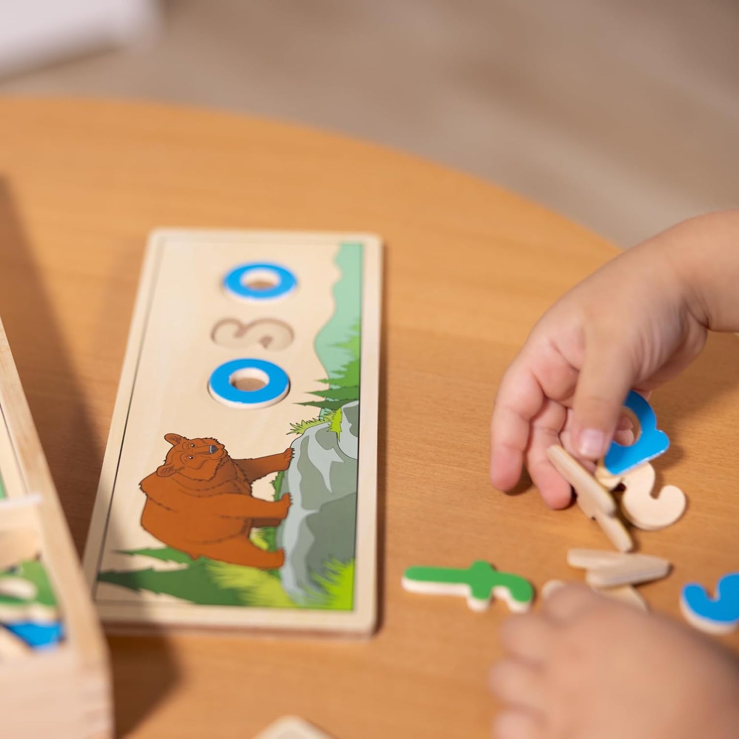 Melissa & Doug See & Spell Wooden Educational Toy with 8 Double-Sided Spelling Boards and 64 Letters Preschool Learning Activities, See & Spell Learning Toys for Kids Ages 4+