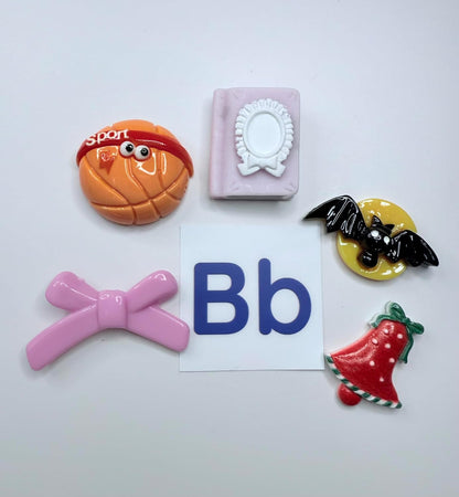 Say & Play Alphabet Objects Set, 130+ Beginning Sound Trinkets for Phonics and Speech Therapy, 5 per Letter A-Z, Montessori Learning Materials