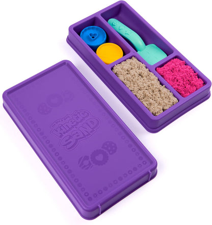 Kinetic Sand Cookie Box - with 227 g Magic Sand in 2 Colours, 3 Accessories for Creative Indoor Sand Game, for Children from 3 Years