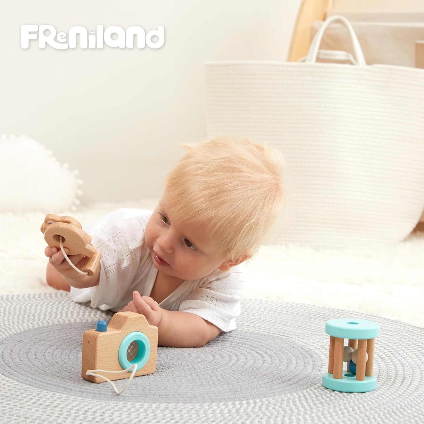 FReniland Wooden Montessori Toys, 4-Piece Wooden Baby Toy, Rainbow Stacking Ring,Car Push and Pull Toy, Rocket Stacking Ring Babys Toys,Newborn Baby Gift Sets for Boys and Girls