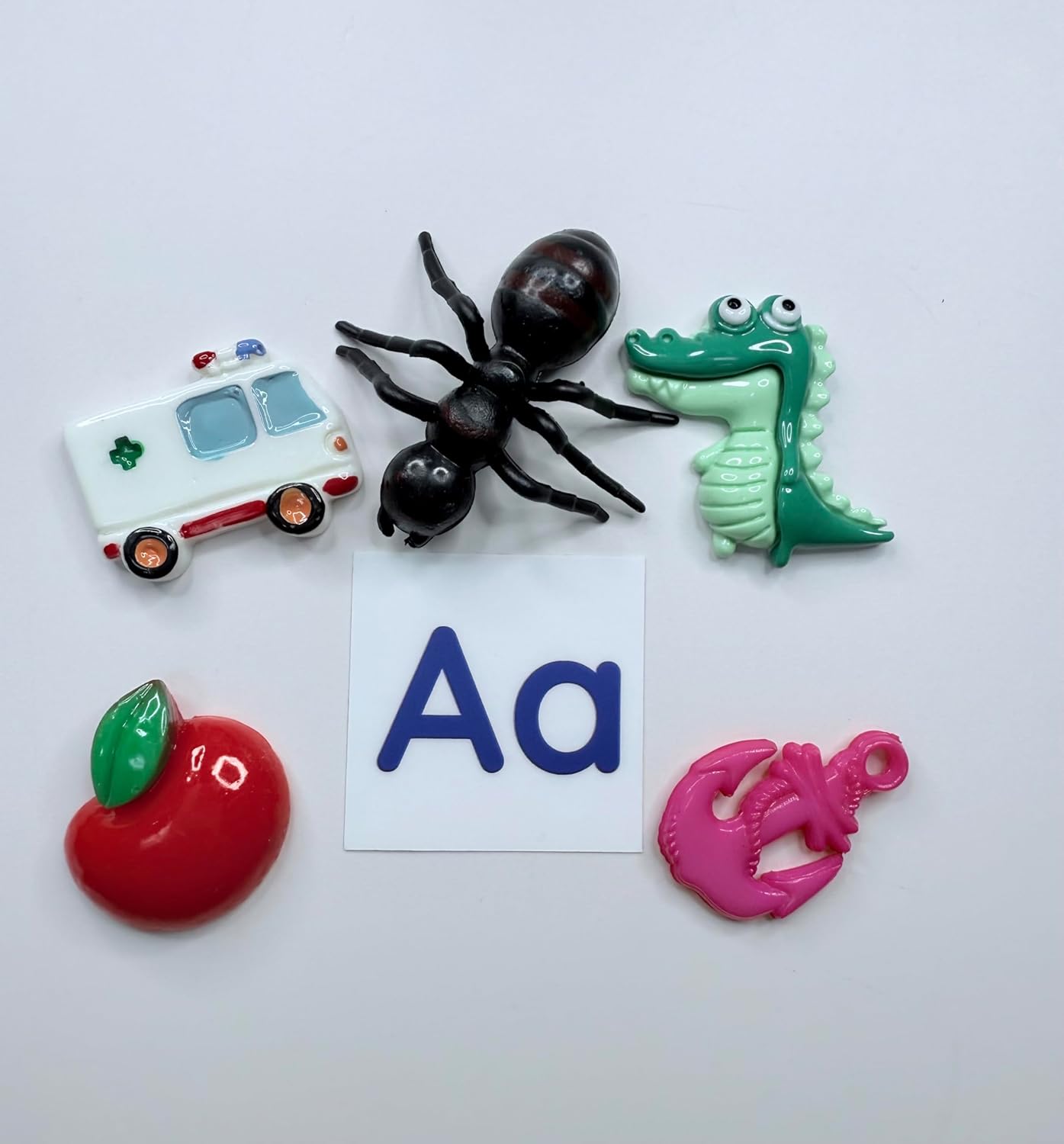 Say & Play Alphabet Objects Set, 130+ Beginning Sound Trinkets for Phonics and Speech Therapy, 5 per Letter A-Z, Montessori Learning Materials