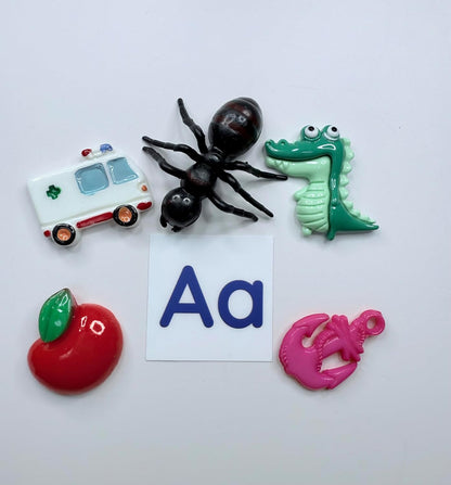 Say & Play Alphabet Objects Set, 130+ Beginning Sound Trinkets for Phonics and Speech Therapy, 5 per Letter A-Z, Montessori Learning Materials