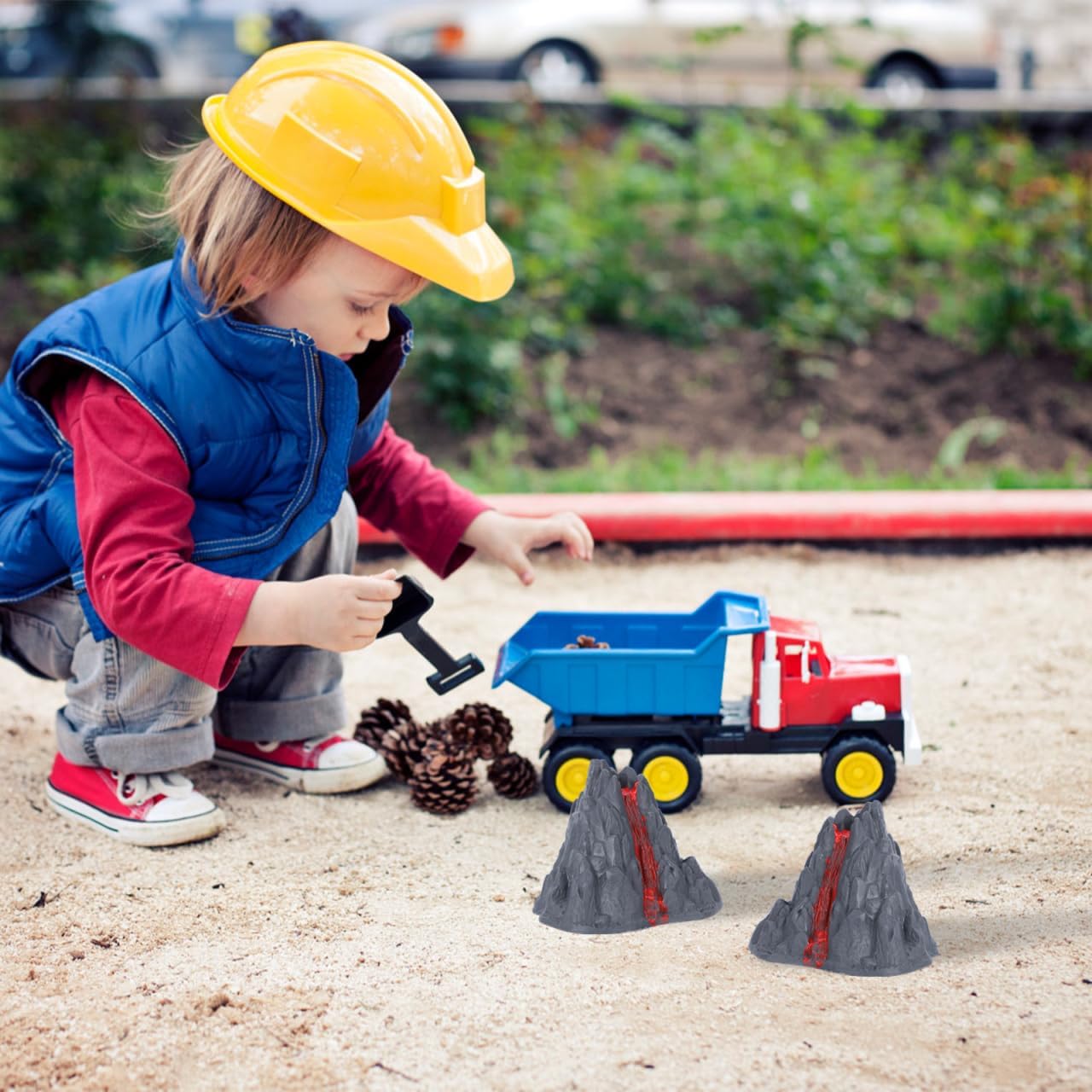 BESPORTBLE Toy Volcanoes 8Cm Realistic Volcano Model Set for Dinosaur Scenes Educational Use Home Decoration Plastic Playset 10 Pieces