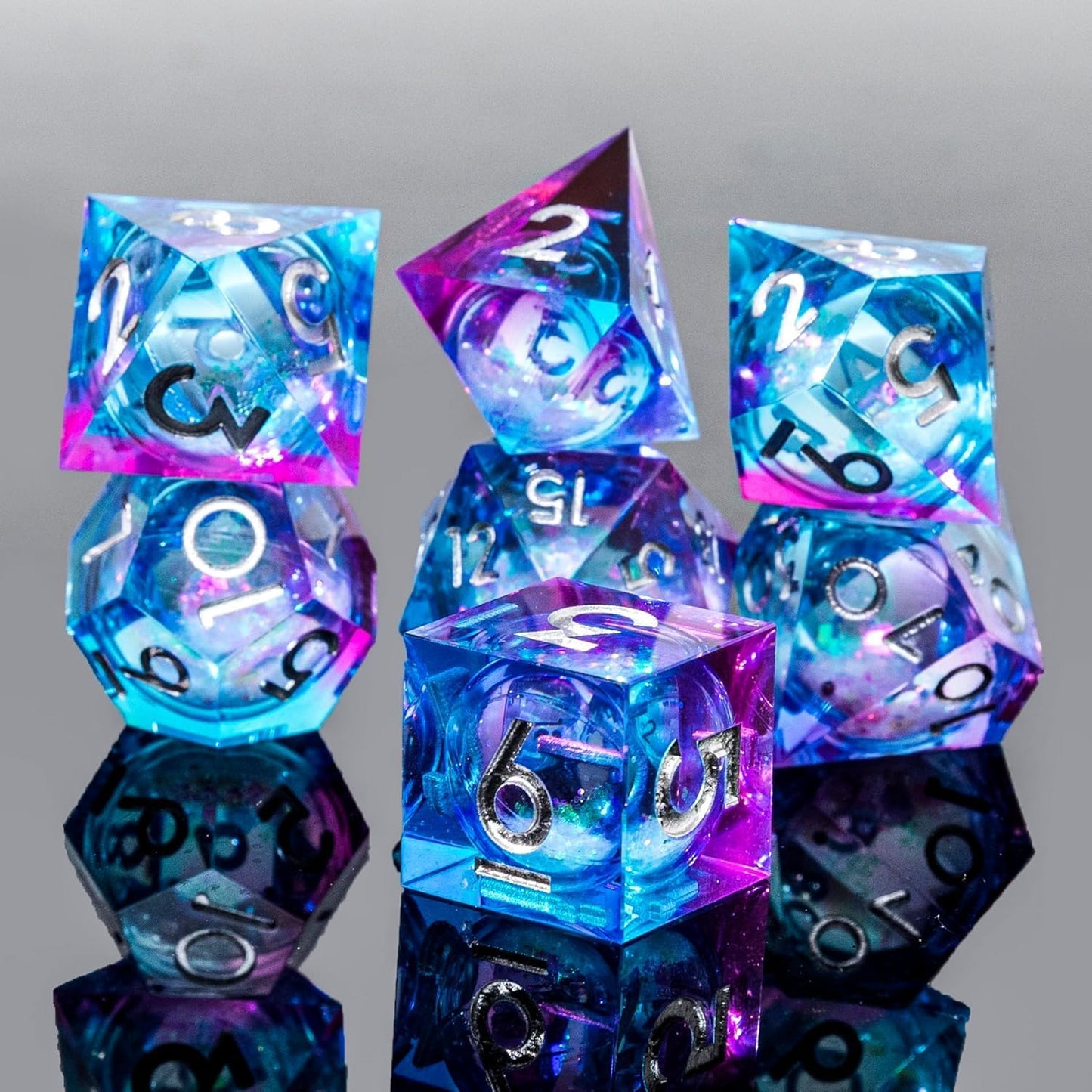 Liquid Core DND Dice Set, 7pcs Sharp Edge Dice for Role Playing Dungeons and Dragons Ttrpg with Gift Box, Handmade Resin D&D Dice RPG Role Playing Games Dice Set(Blue Gold)