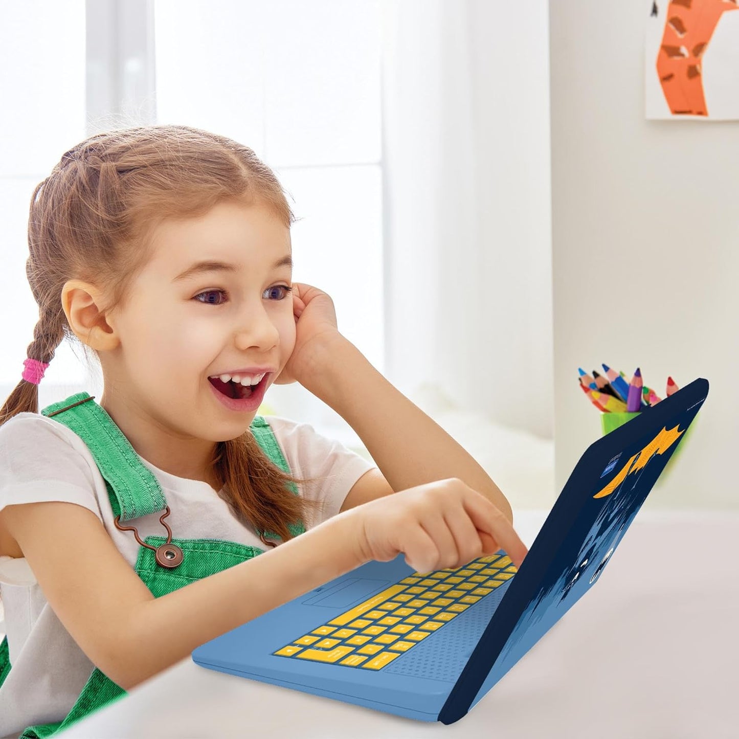 Lexibook, Batman, Bilingual Spanish/English Educational Computer, Toy for Children with 124 Activities, Writing, Maths, Logic, Music Activities and Games, Blue, JC598BATi2