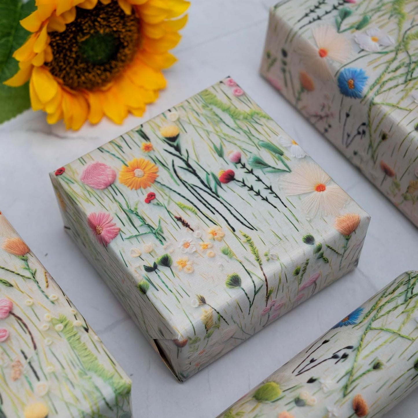 Dtiafu Reversible Building Blocks Wrapping paper Roll for Kids Boys Girls - Boys Birthday Bricks Design Gift Wrap Sheets for Baby Shower Party Craft Supplies(Total 28.5sq.ft)