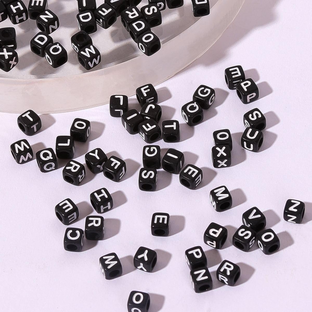 DAHI 400PCS Cube Letter Beads 8mm Alphabet Bead Colorful A-Z Acrylic Letter Beads for Jewelry Making (Color White 8x8mm)