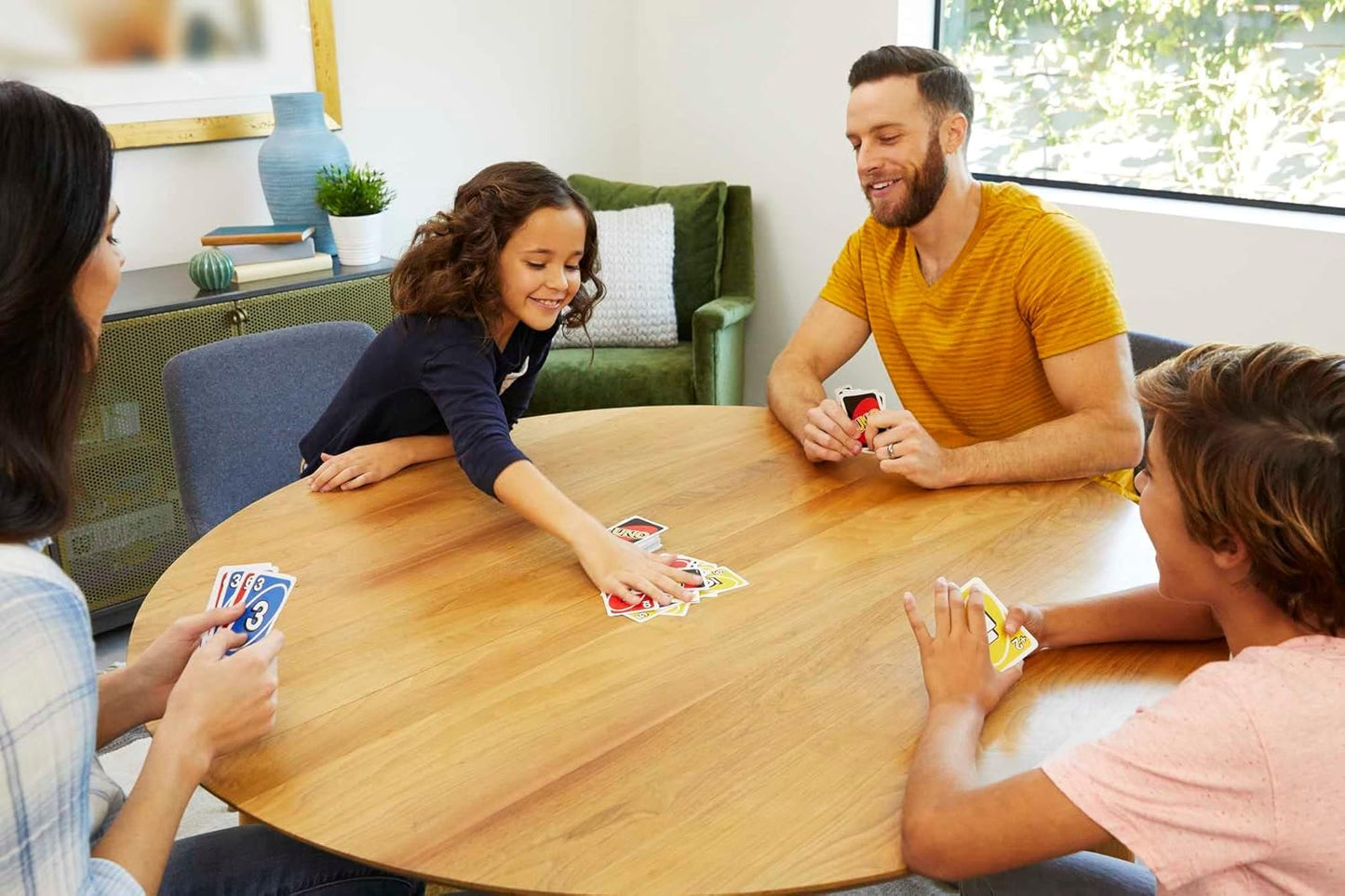 Mattel Games Skip Bo Card Game in Decorative Tin with 162 Cards, Sequencing Family Game for 2 to 6 Players, Kids Gift for Ages 7 Years & Older (Amazon Exclusive)