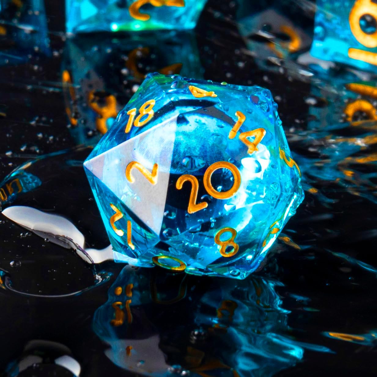 YEMEKO Beholder'S Eye D20 Dice Dragon Eye DND 22MM Single with Resin Sharp Edge 20 Sided D&D Handmade Polyhedral for Dungeons and Dragons, RPG, Roleplaying Games MTG Table Games(Blue Gold)
