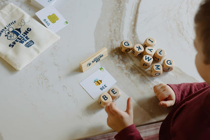 Chuckle & Roar Spelling Bee Dice Game