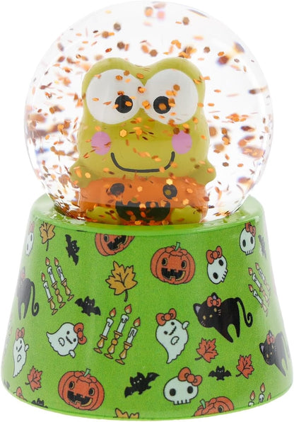 Silver Buffalo Disney Mickey and Friends Mini Light Up Snow Globe│Minnie Mouse│3.8 Inches Tall, 45mm (Small) - Colors A