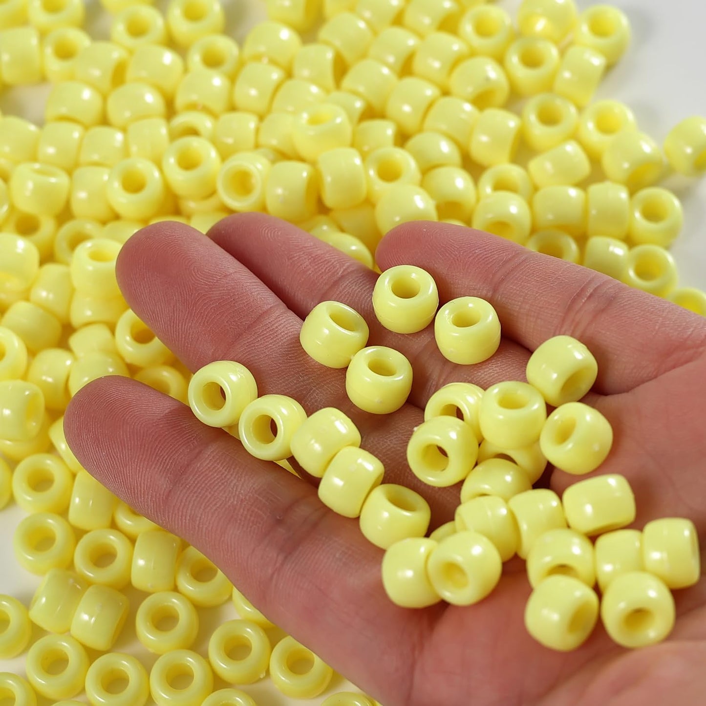 Gxueshan 1000 Pcs Acrylic Black Pony Beads 6x9mm Large Hole Pen Hair Kandi Beads Bulk for Friendship Bracelet Necklace Jewelry Making Earring Braiding Kit