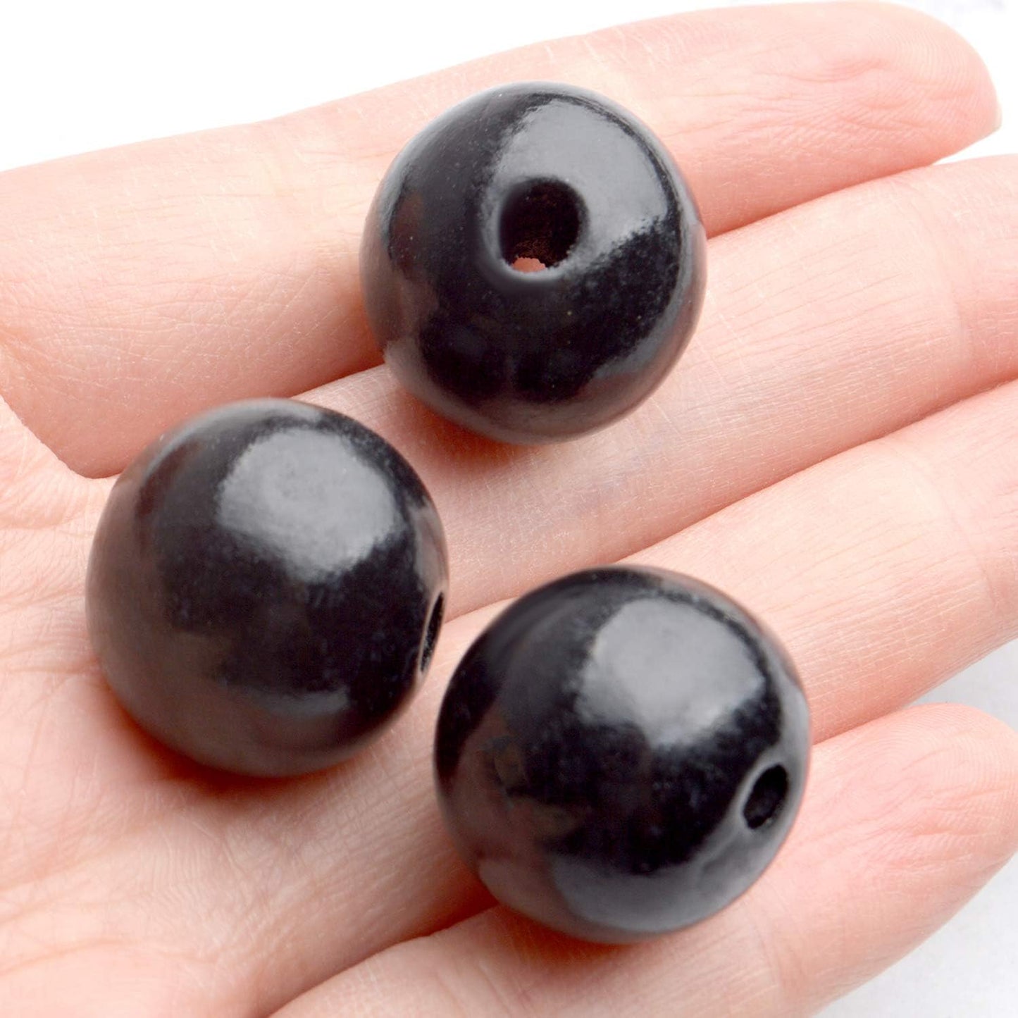 Aylifu Round Wooden Beads, 50 pcs 25mm Natural Unfinished Wooden Spacers for DIY Crafts Jewelry Making, White, Hole: 5mm