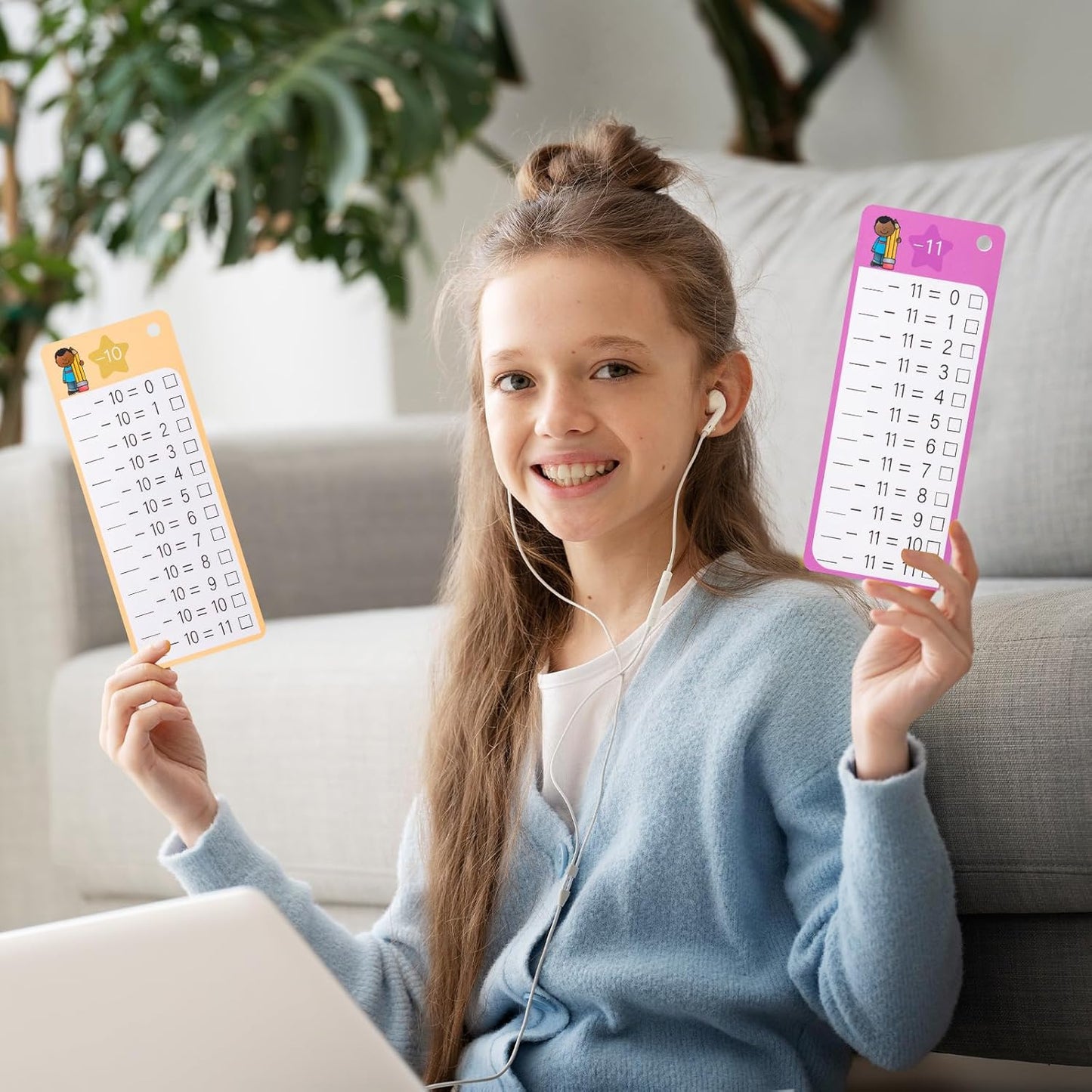 30Pcs Multiplication and Division Flash Cards, Math Flash Card with 4 Dry Erase Pens 2 Rings, Time Table Flash Cards for 1st to 3rd Grades Fun Learning with Math Game