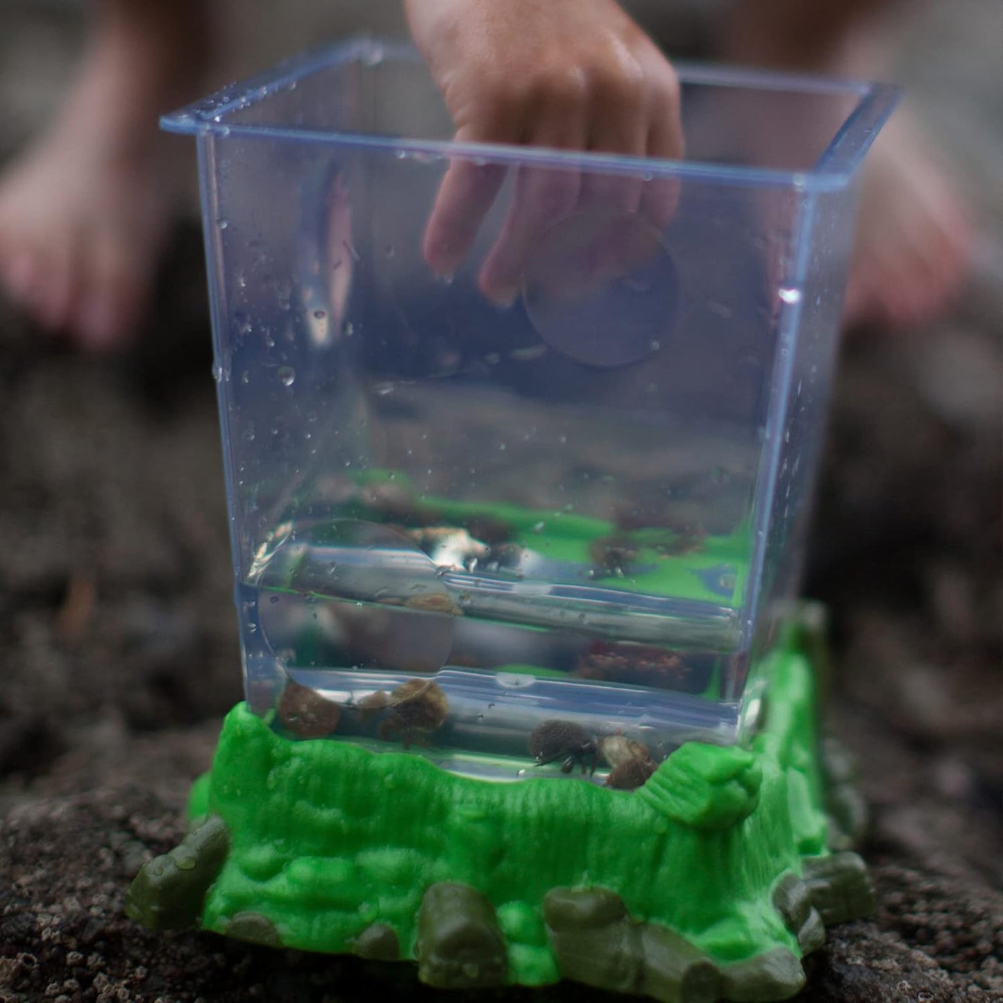 Educational Insights GeoSafari Critter Habitat, Outdoor Play for Preschoolers, Made for Wet/Dry Habitats, Ages 3+
