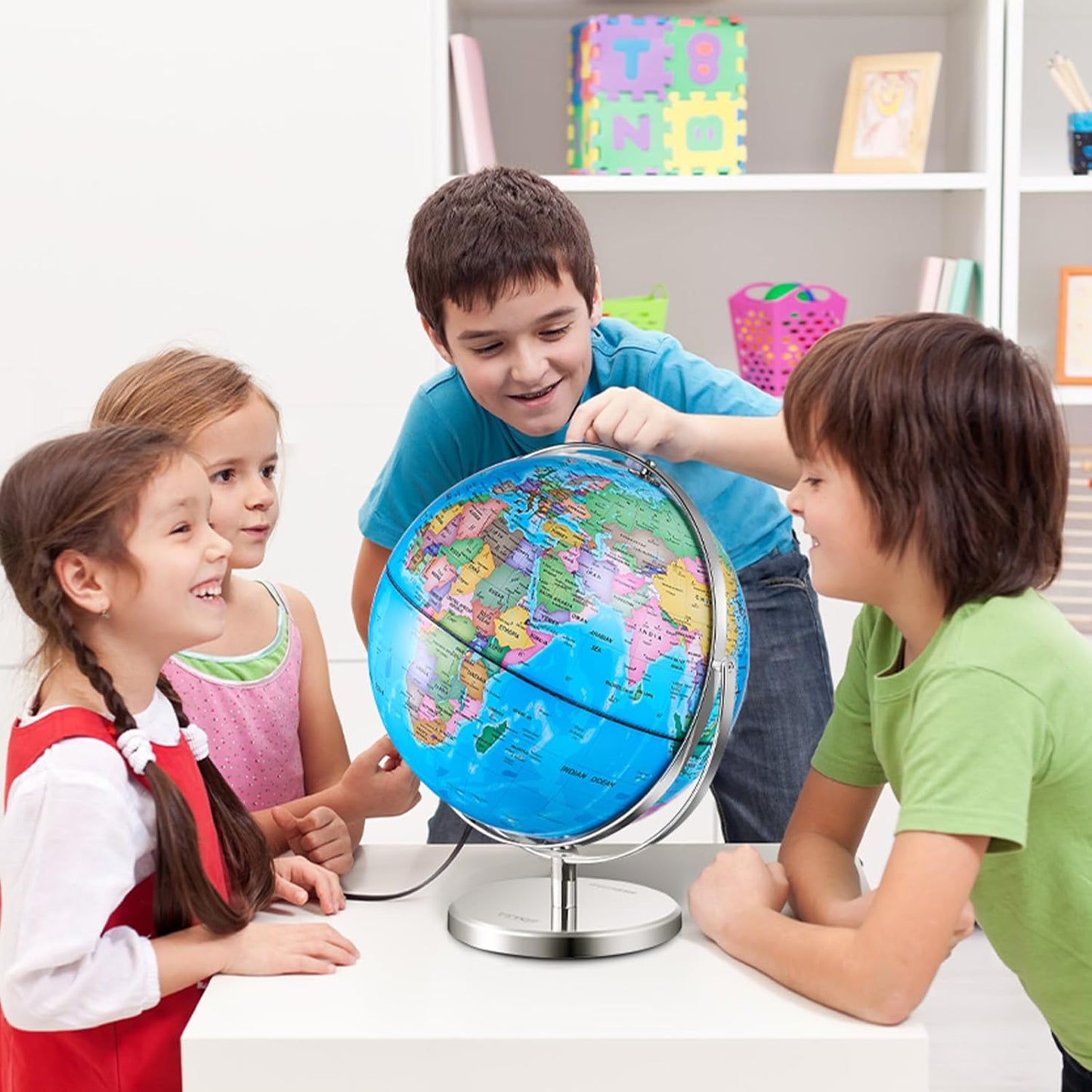 VEVOR Illuminated World with Stand, 13 in/330.2 mm, Educational Earth Globe with Stable Heavy Metal Base HD Printed Map and LED Night Lighting, 720° Spinning Globe for Kids Classroom Learning