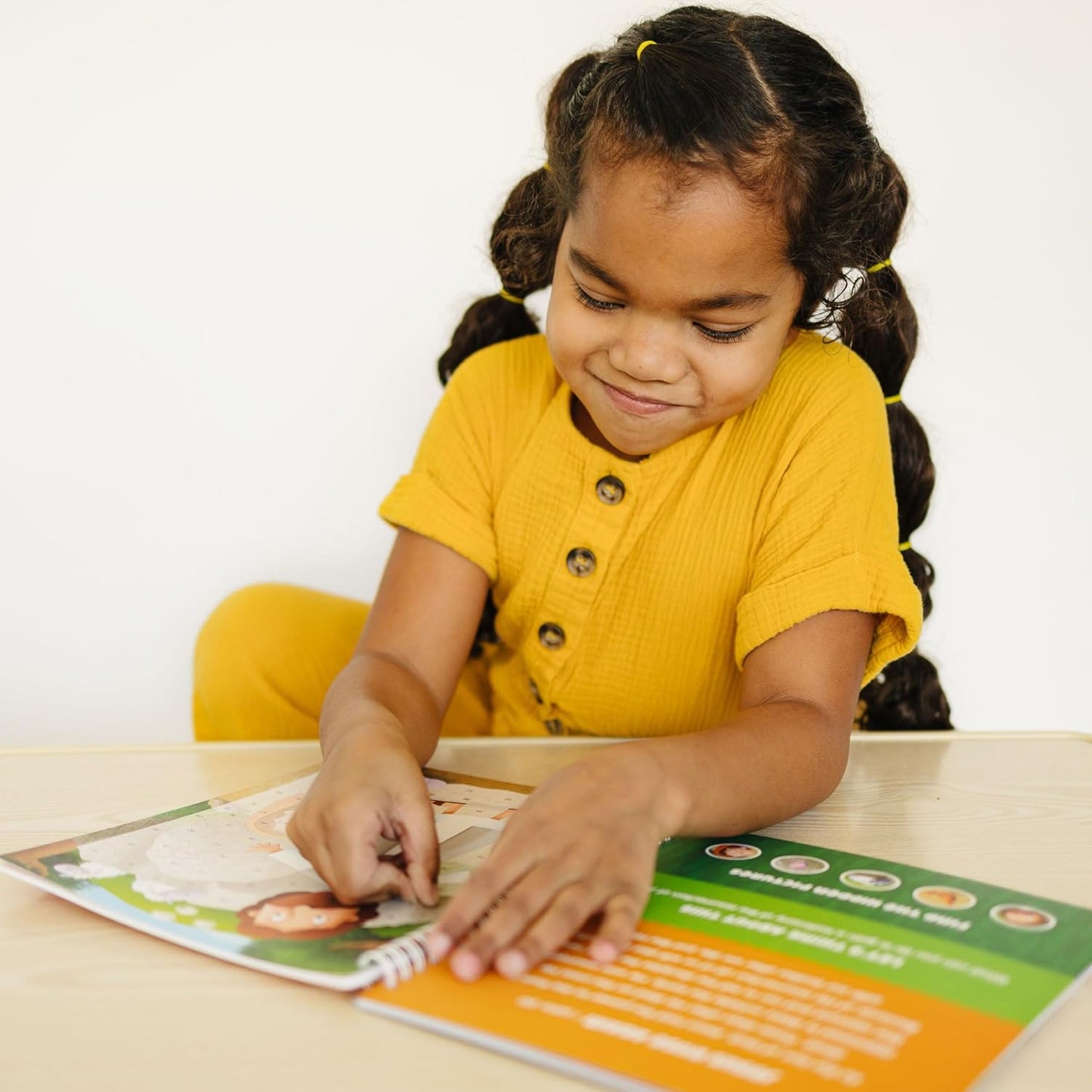 Activity Sticker Book 7 and Up The Life of Jesus Sticker Stories Puzzle Book Explore 10 New Testament Adventures 756 Reusable Stickers Spiral Binding
