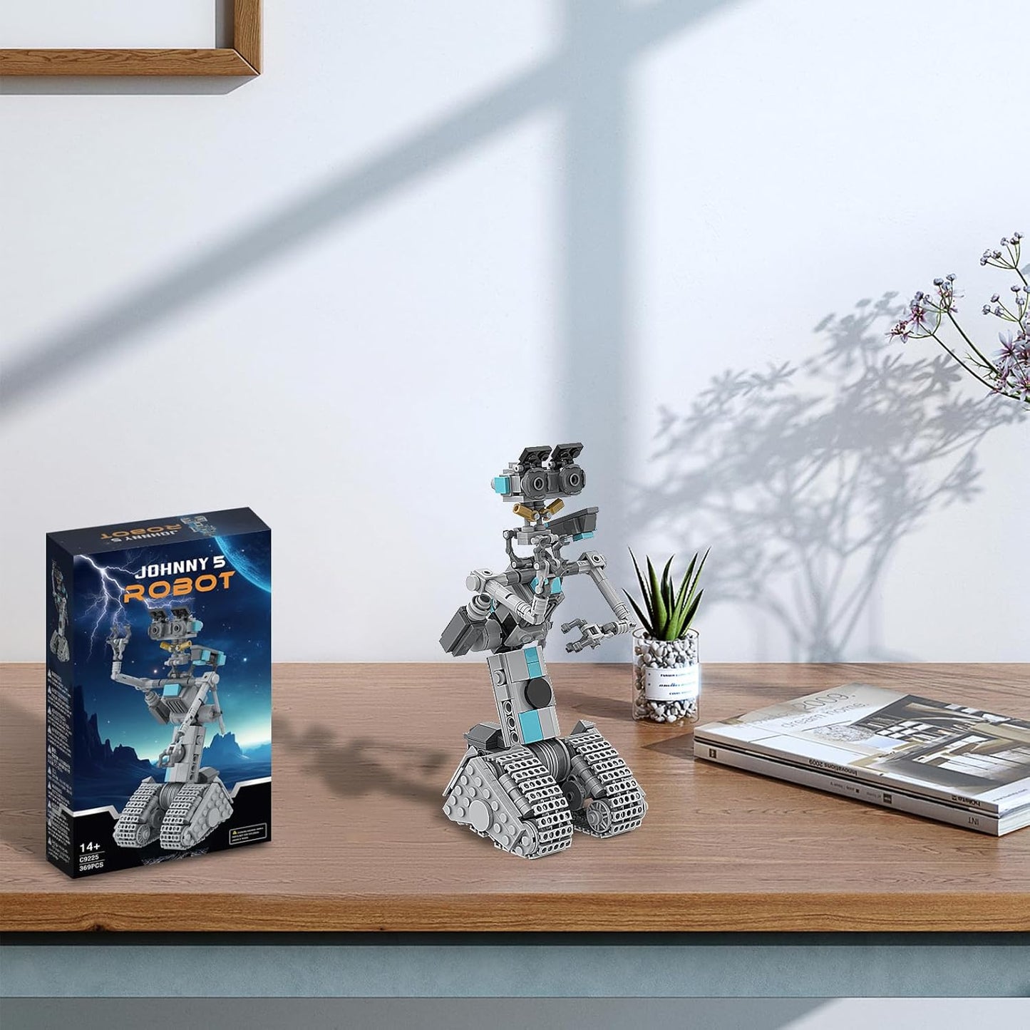 Johnny 5 Robot Building Toys,Movie Short Open Circuit Figures Robot Model Building Kit,Decoration Building Bricks Set for Adults Children(368 PCS)