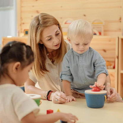 PlanToys® Geo Sorting Bucket | Wooden Shape Matching Toy for Toddlers 12M+ | Montessori Educational Sorting Toy with 3D Blocks | Develops Shape Recognition, Problem-Solving & Fine Motor Skills