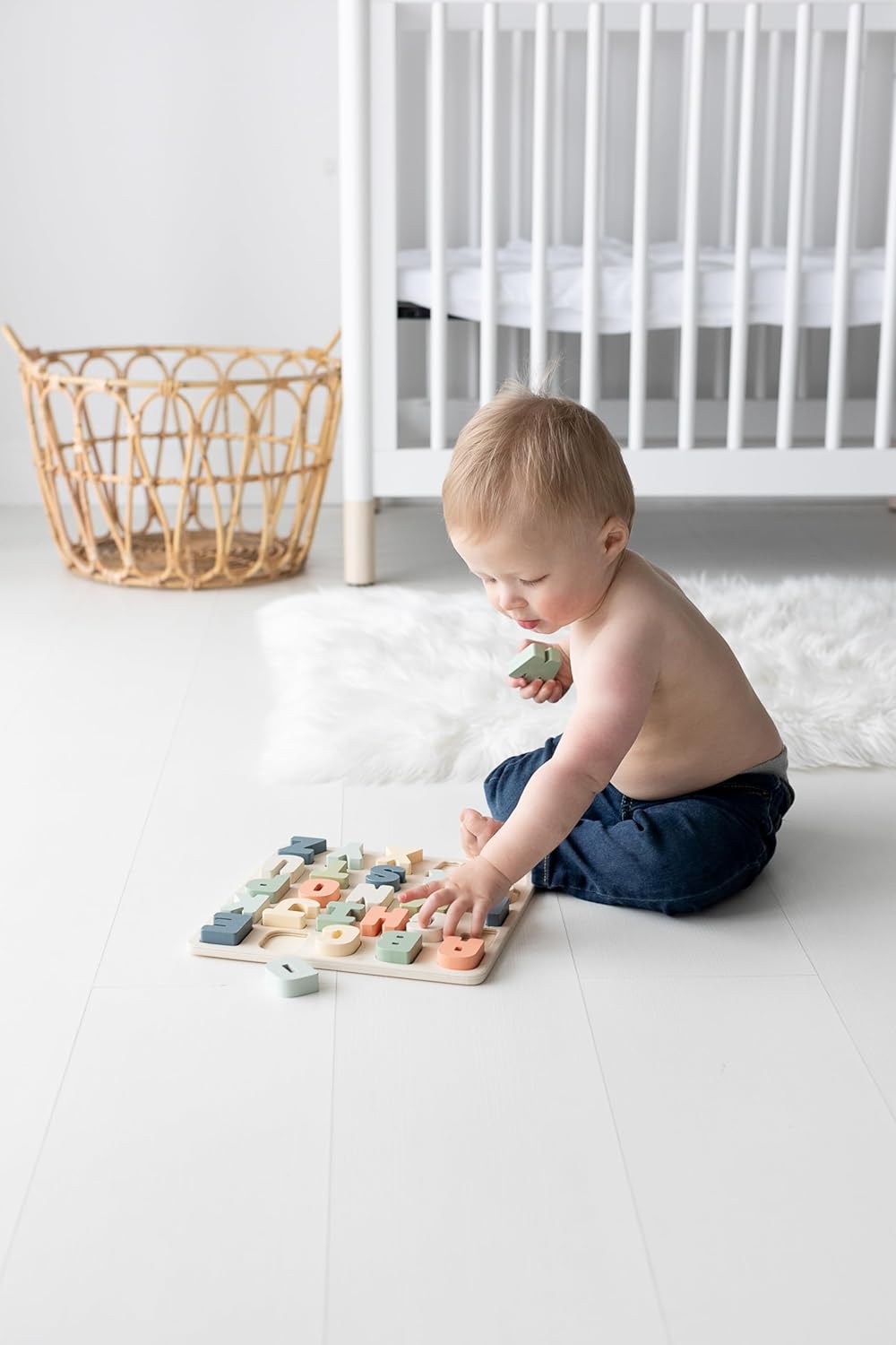 Pearhead Wooden Numbers Puzzle, 1–10 Counting Learning Toy for Toddlers, Montessori Educational Puzzle