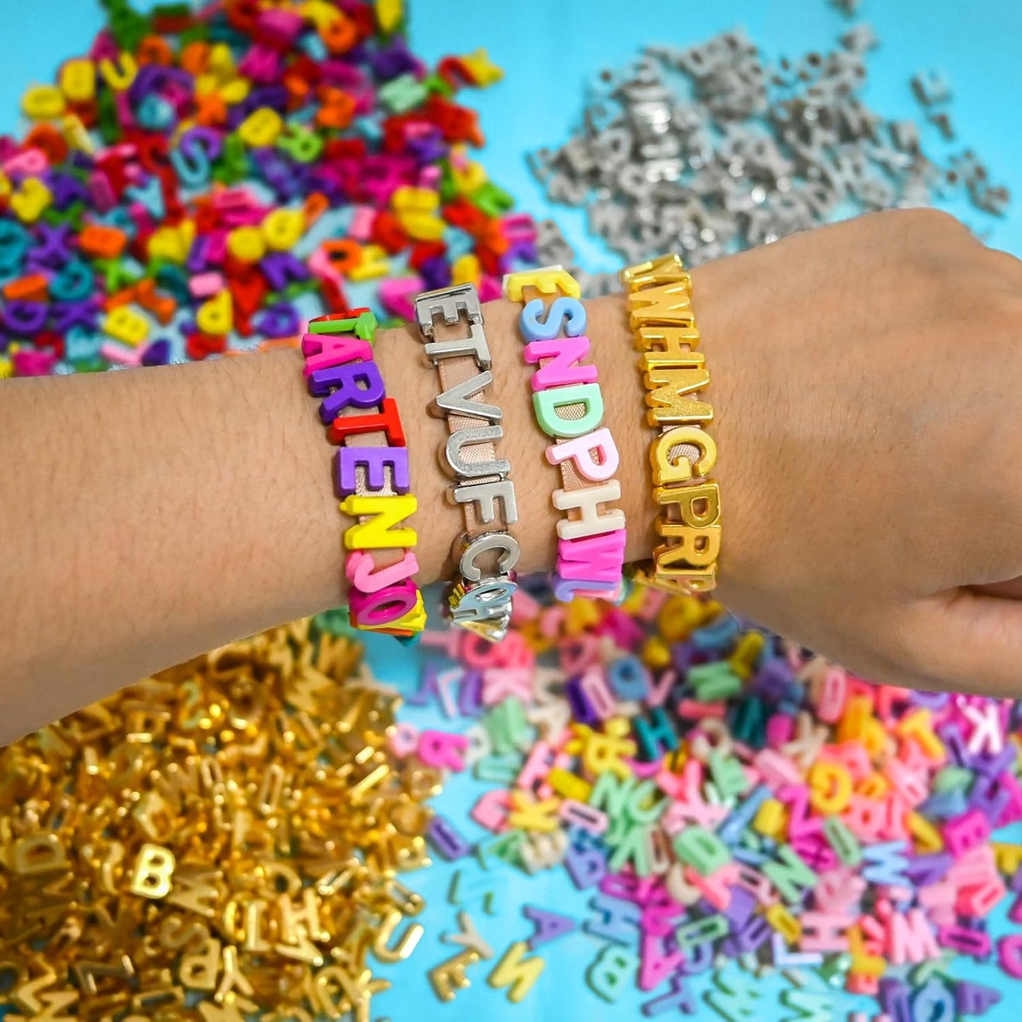 300+ Pieces 9x12mm Big Large Alphabet Letter Beads Charms A-Z Mixed Plastic Shape Loose Bead for Jewelry Making Bracelets Necklaces Key Chains (Classic Solid Colors)