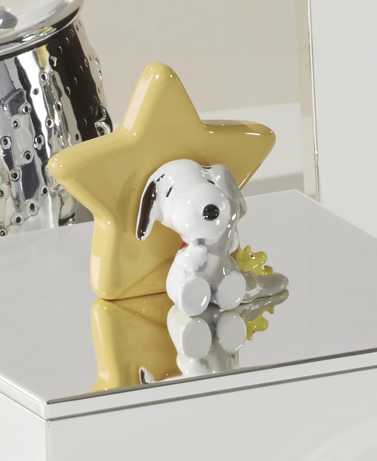 Reed and Barton Home Decor, Little Snoopy Musical Water Globe, Made from Metal & Glass, Room Decor, Plays Rock-A-Bye Baby, Snow Globe, Kids Gift, Decorations, Snoopy Design (Silver & White, 1 Piece)