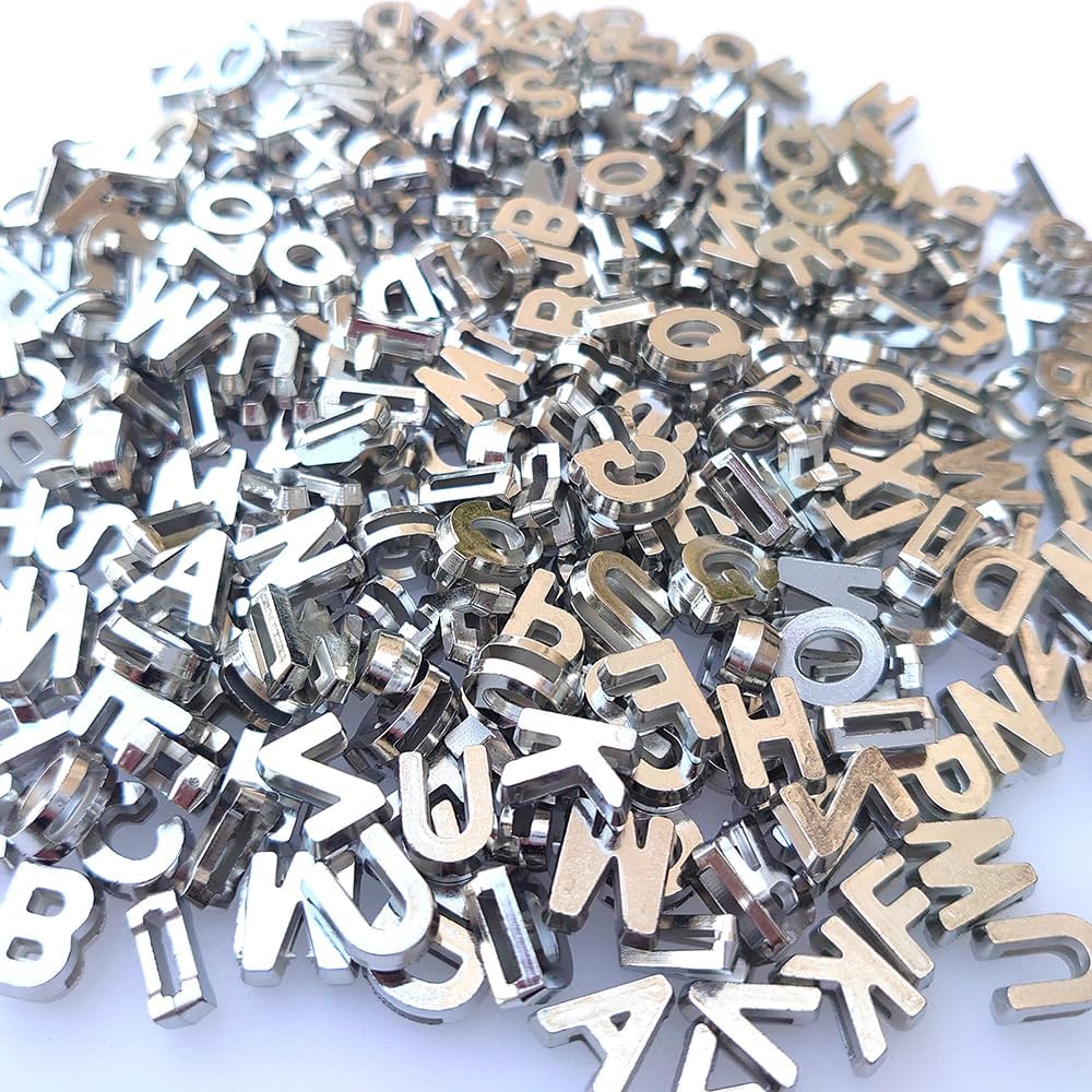 300+ Pieces 9x12mm Big Large Alphabet Letter Beads Charms A-Z Mixed Plastic Shape Loose Bead for Jewelry Making Bracelets Necklaces Key Chains (Classic Solid Colors)